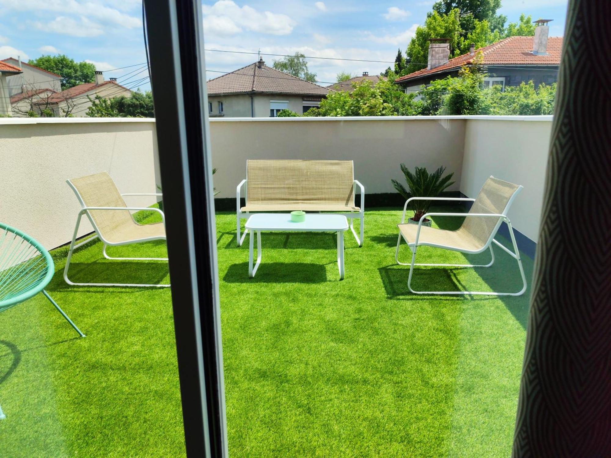 Maison Cosy Terrasse Ensoleille Clermont-Ferrand Eksteriør bilde